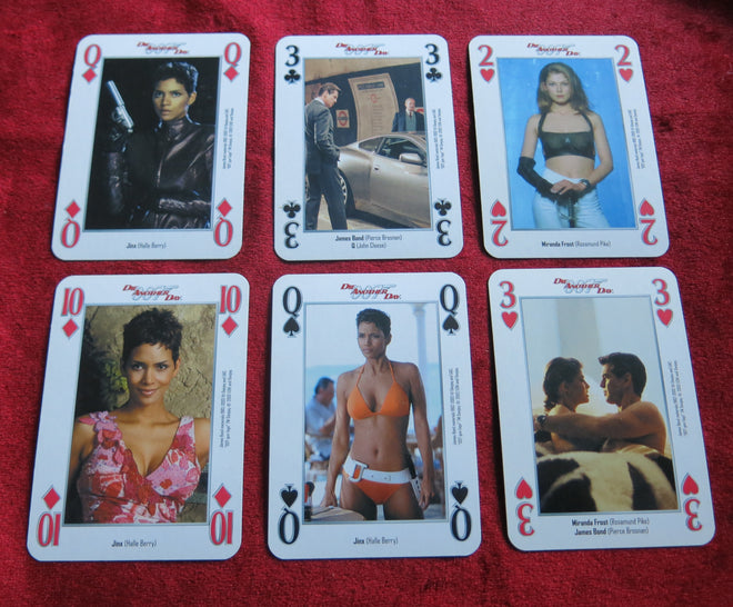 Halle Berry en bikini - 007 Meurs un autre jour » Cartes à jouer sur le thème de James Bond, 2002