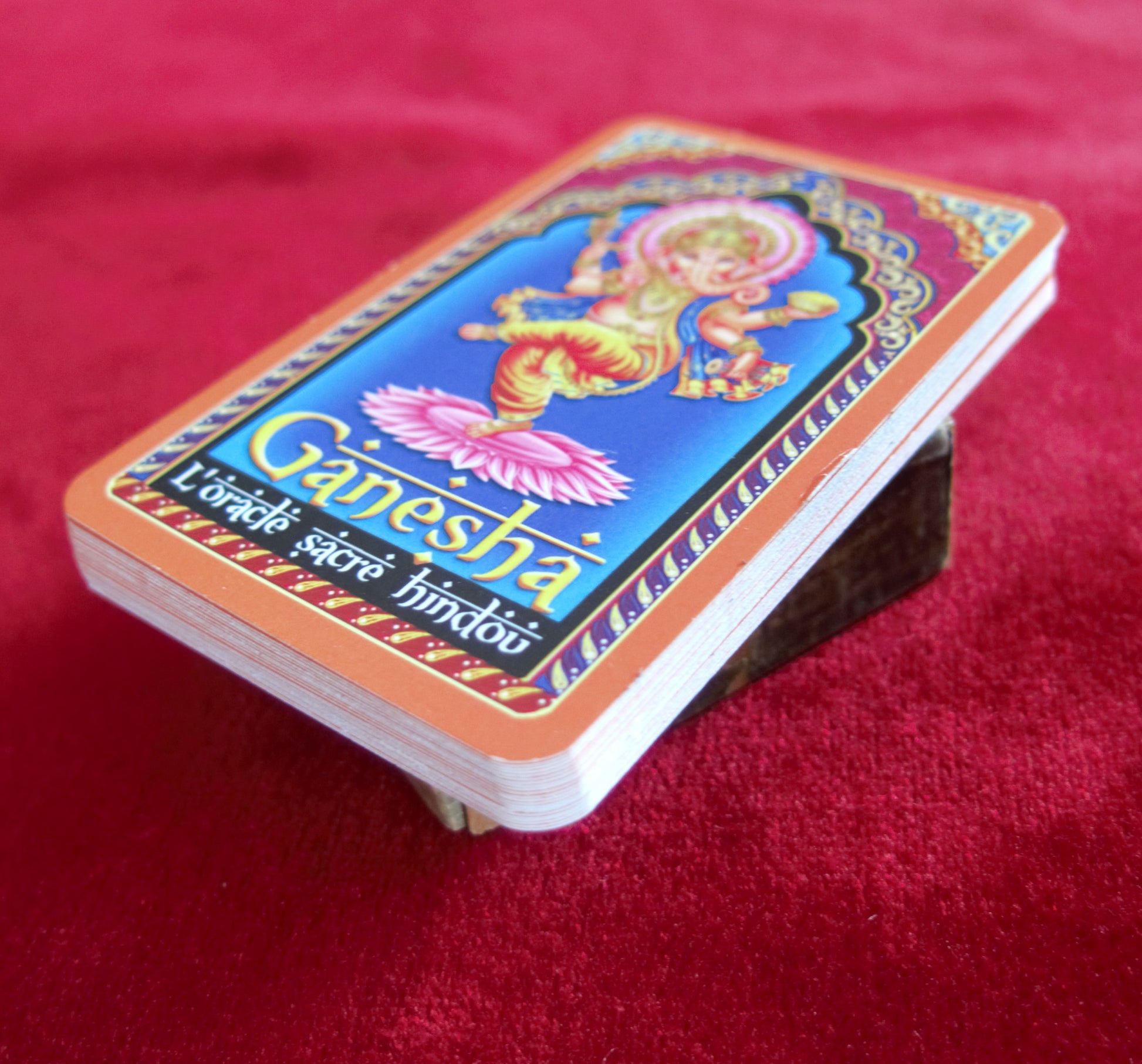 Triad Oracle Blue box Edition - English & French oracle - L'oracle de –  Antique Arcana