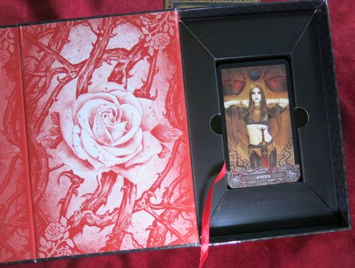 Blood Edges Tarot of Vampyres -  Ian Daniels