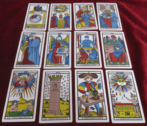 Tarot des Confinés - Jeu de tarot satirique - Jeu de cartes à collectionner