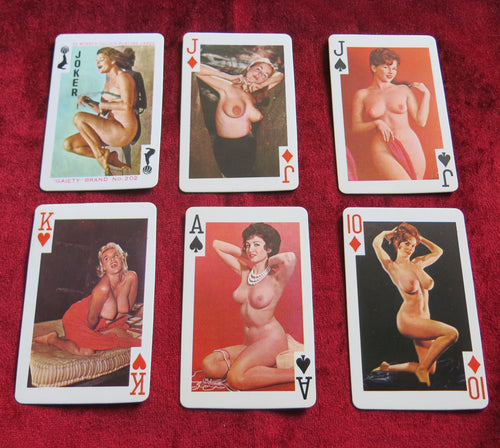 Sweet Heart 54 Models Playing cards from the 60s