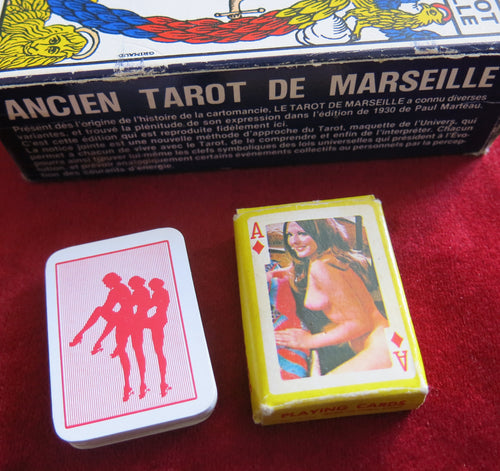 Cartes sexy vintage pour adultes - cartes xxx de filles aux cheveux roux nues