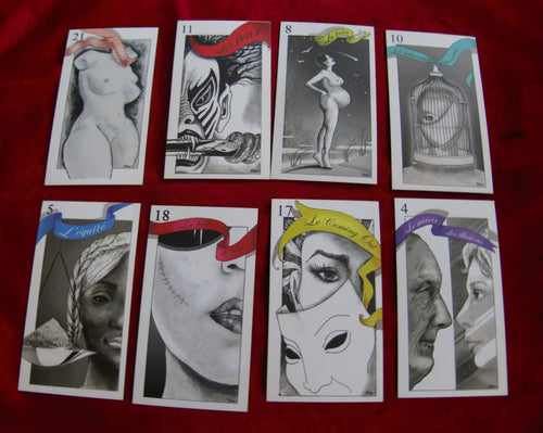 The girls' tarot - Feminist Tarot - Luxury Card Deck