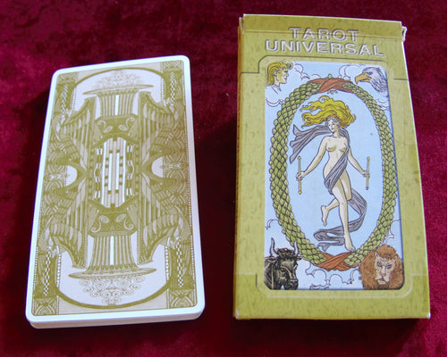 Les grands atouts du Tarot universel 2002